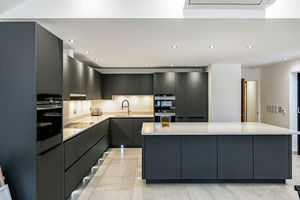 Kitchen- click for photo gallery